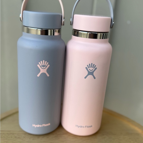 Rare Hydro Flask Duo – Shell/Flint & Flint/Shell Colorway 💗🩶 - Picture 3 of 12